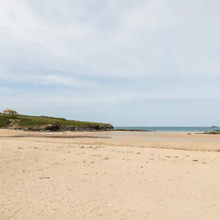 Constantine Bay Apartment