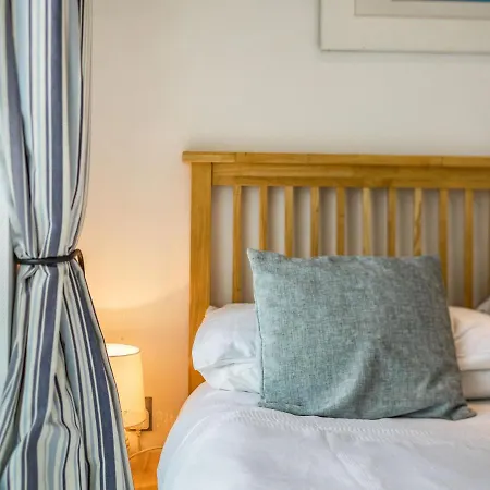 Constantine Bay Apartment